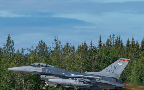 Joint Force Demonstrates Integrated Air, Land Capabilities for Arctic Homeland Defense
