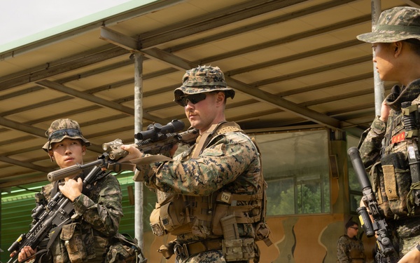 U.S. Marines Conduct Bilateral Marksmenship Skills During KMEP 26.2