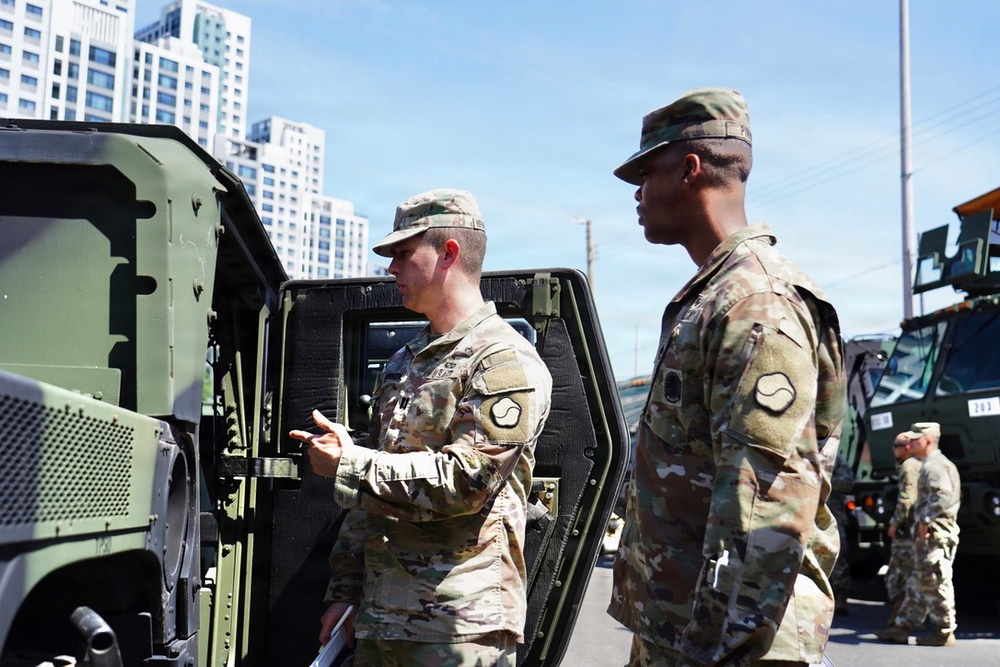19th ESC Conducts Pre-Convoy Vehicle Readiness Inspection