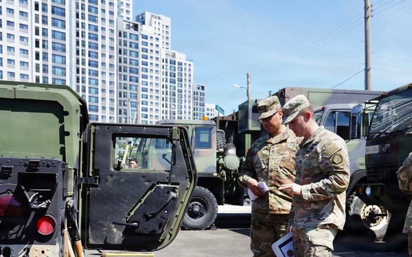 19th ESC Conducts Pre-Convoy Vehicle Readiness Inspection