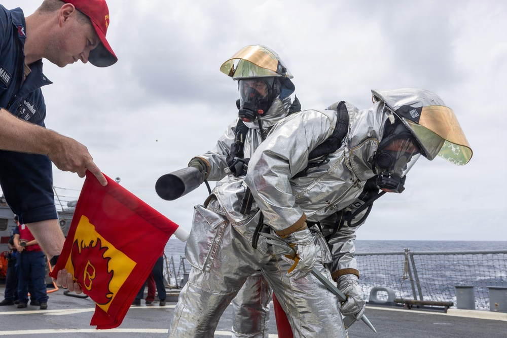 USS John Paul Jones Conducts Crash and Salvage Drill