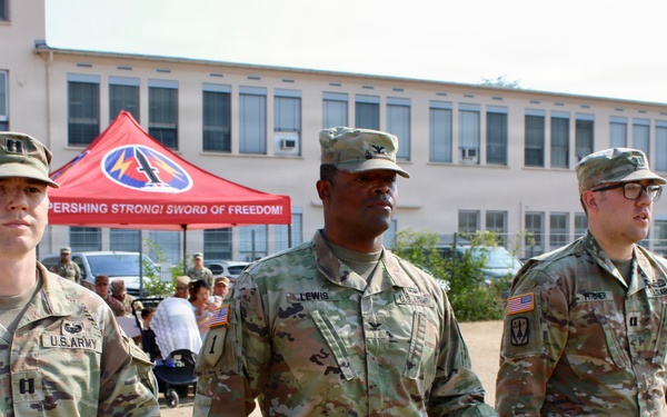 Information Defense Company, 2nd Multi-Domain Effects Battalion Change of Command