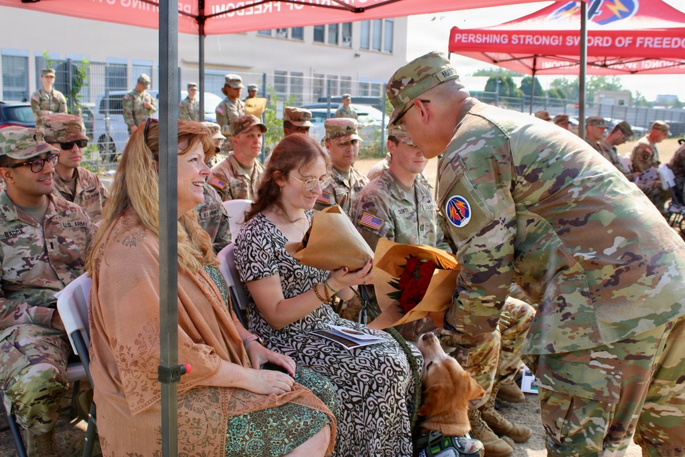 Information Defense Company, 2nd Multi-Domain Effects Battalion Change of Command