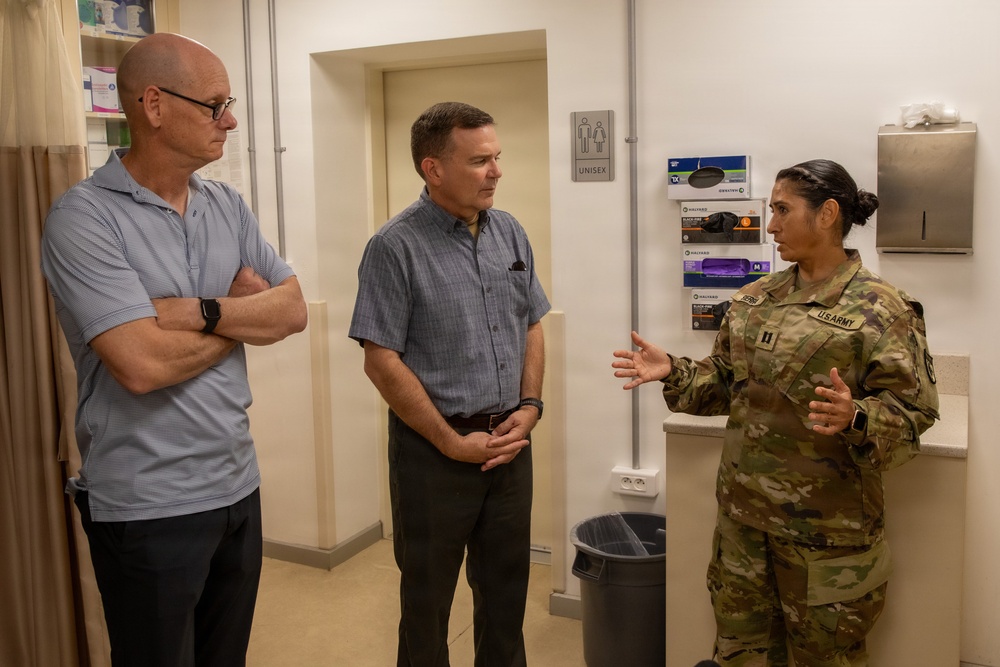 68th Theater Medical Command visits Medical Company (Area Support) in Powidz