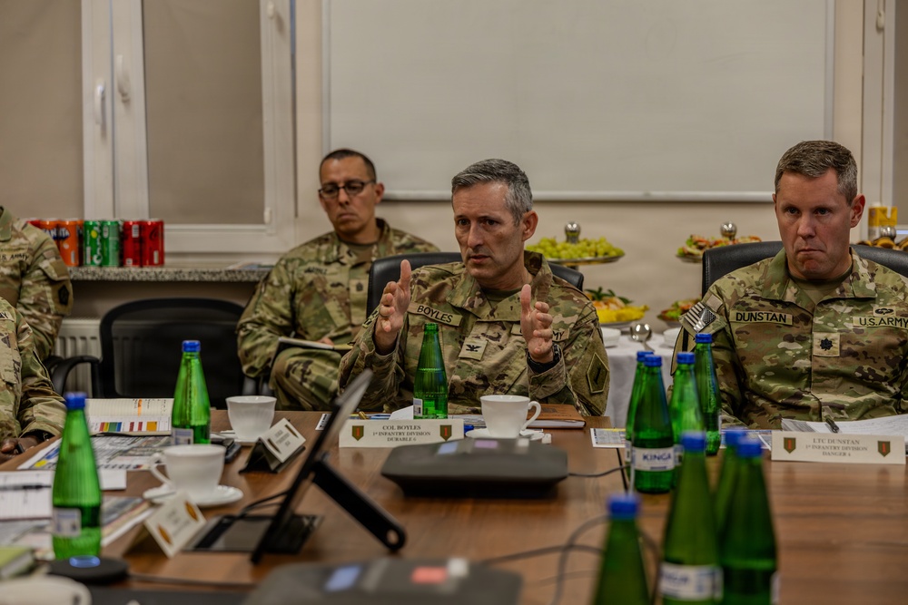 Task Force Danger Hosts IMCOM Commanding General During Poland Visit