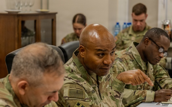 Senior Leader Engagement: 1st Infantry Division and 21st Theater Sustainment Command