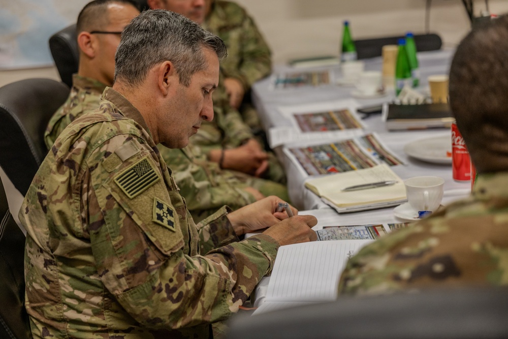 Senior Leader Engagement: 1st Infantry Division and 21st Theater Sustainment Command