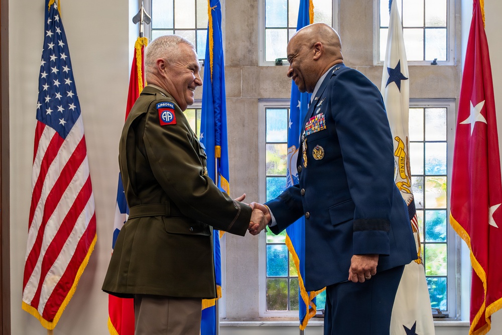 Walker retires from military service, concluding 35-year career