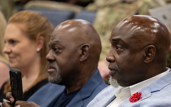 Walker retires from military service, concluding 35-year career