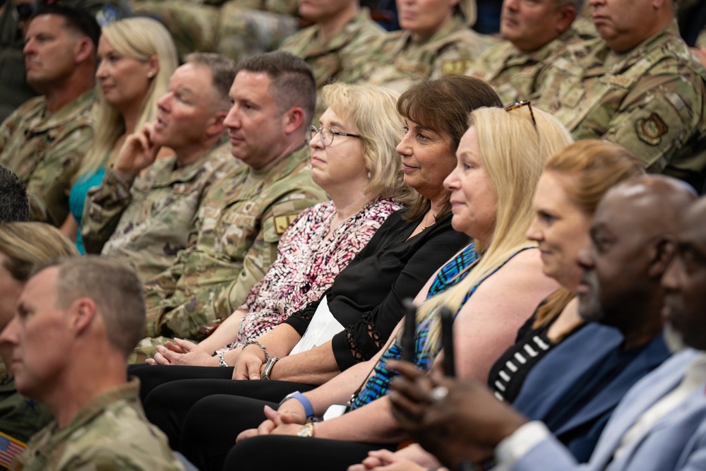 Walker retires from military service, concluding 35-year career