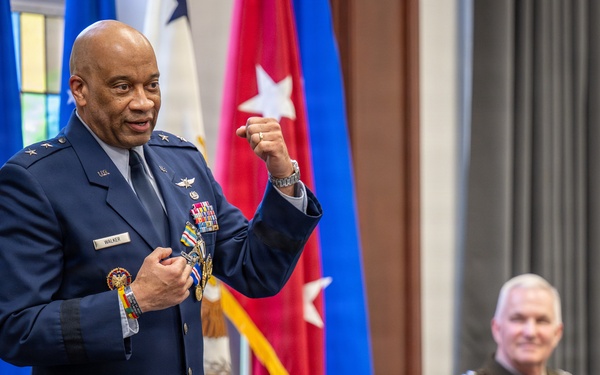 Walker retires from military service, concluding 35-year career