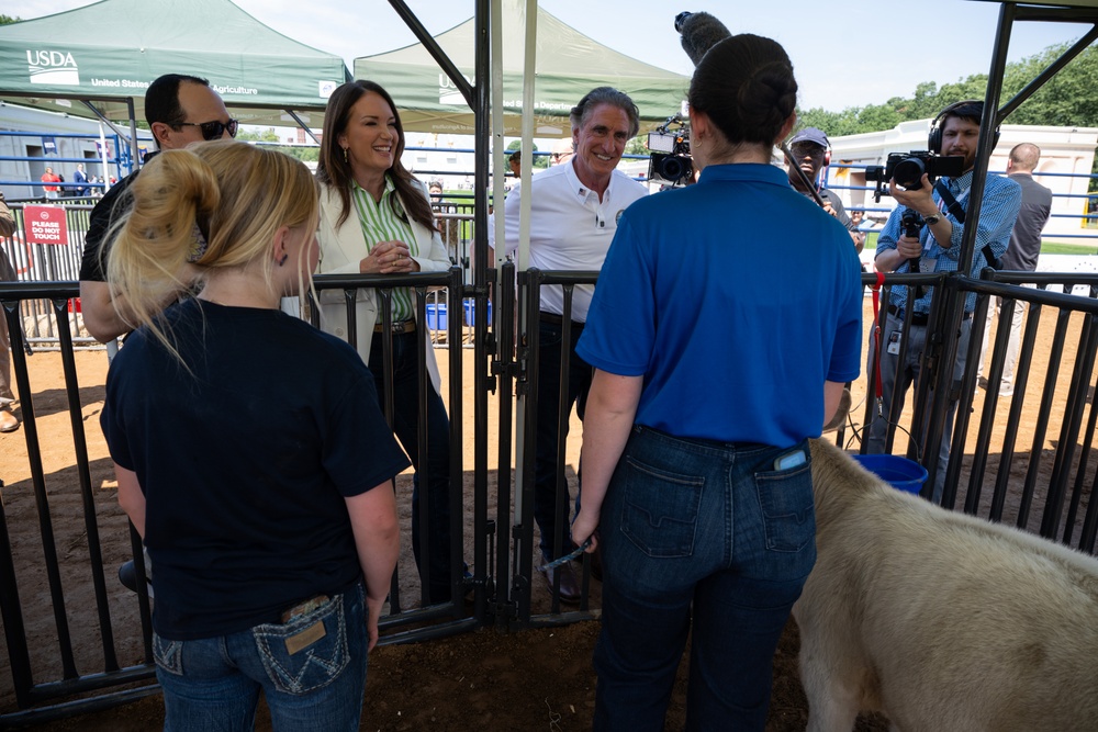 U.S. Department of Agriculture Secretary Brooke Rollins and Department of the Interior Doug Burgum tour the Great American State Fair on the National Mall, June 25. 2026.