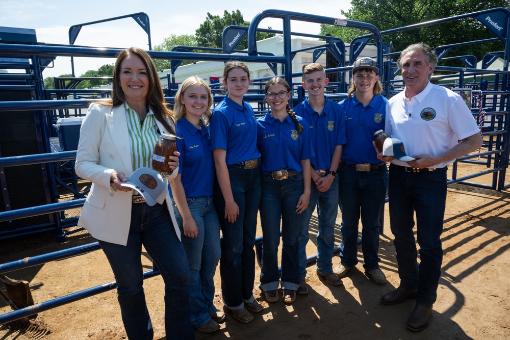 U.S. Department of Agriculture Secretary Brooke Rollins and Department of the Interior Doug Burgum tour the Great American State Fair on the National Mall, June 25. 2026.