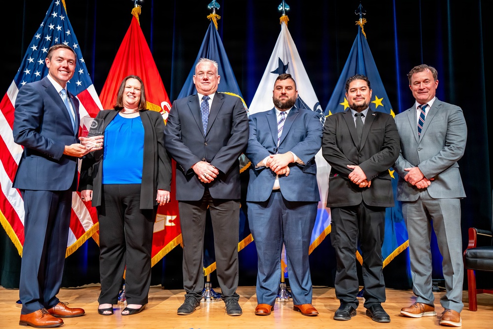 NAVSEA Warfare Centers scientists, engineers recognized as top in the Navy