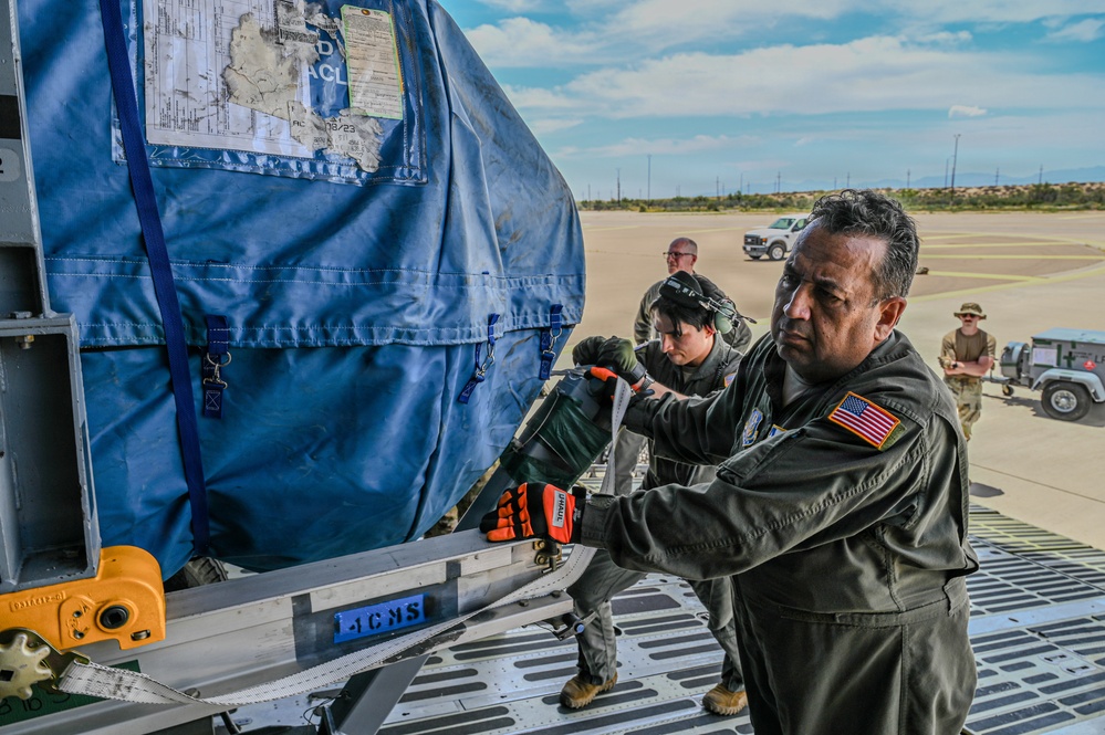 Global Reach, Ready Now: 433rd Airlift Wing Powers South American Exercise SALITRE, Ushers In New Era of C-5 Crews