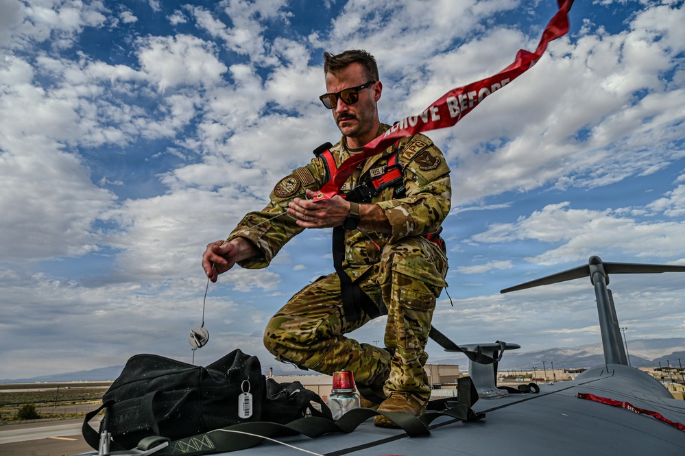Global Reach, Ready Now: 433rd Airlift Wing Powers South American Exercise SALITRE, Ushers In New Era of C-5 Crews