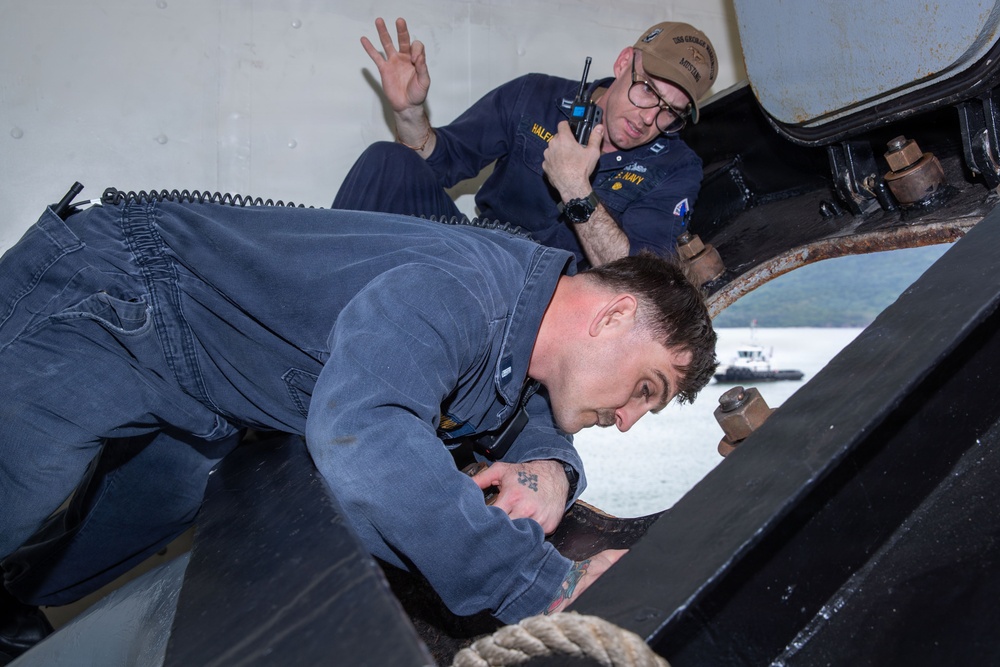 George Washington Sailors Conduct Anchoring Evolution
