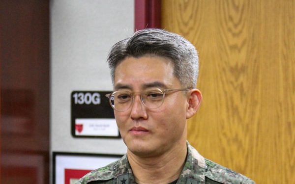 US Army General Kuettner meets with Republic of Korean Leadership.