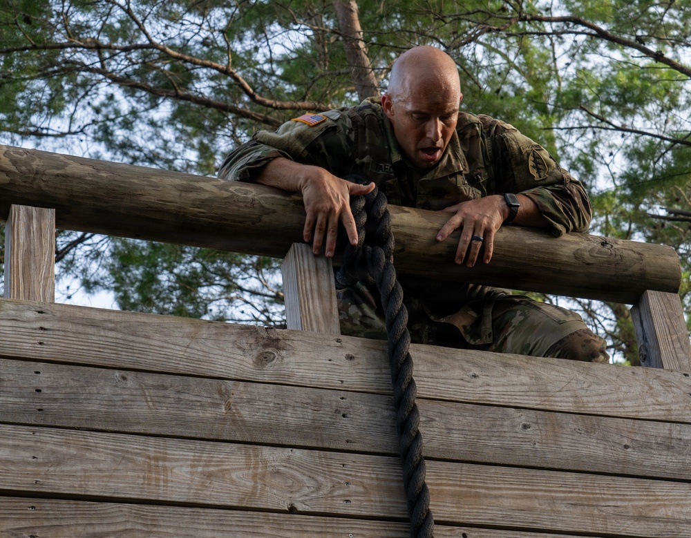 7th Special Forces Group (Airborne) shows skills at O-Course