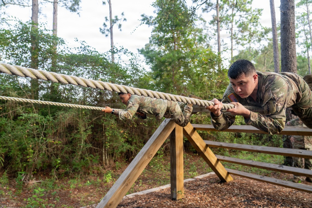7th Special Forces Group (Airborne) shows skills at O-Course