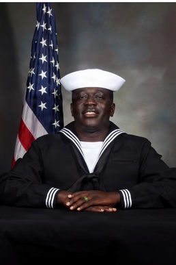 Oyeniran Earns Military Excellence Award at Recruit Training Command