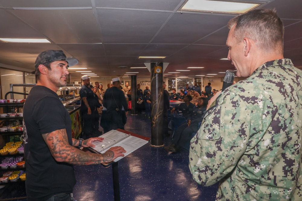 Former SEAL speaks aboard USS Bataan