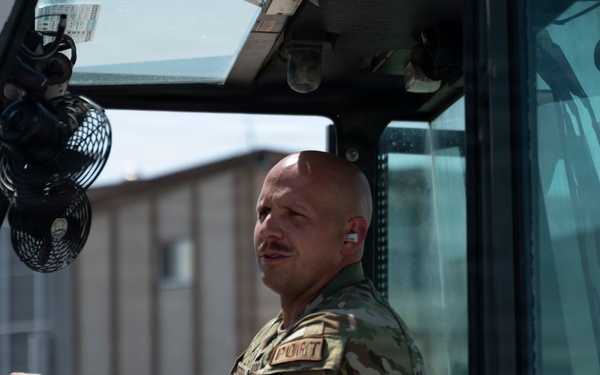 67th APS Supports Airlift Operations