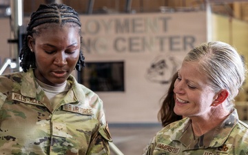 Lt. Gen. Hammerstedt visits Tinker AFB
