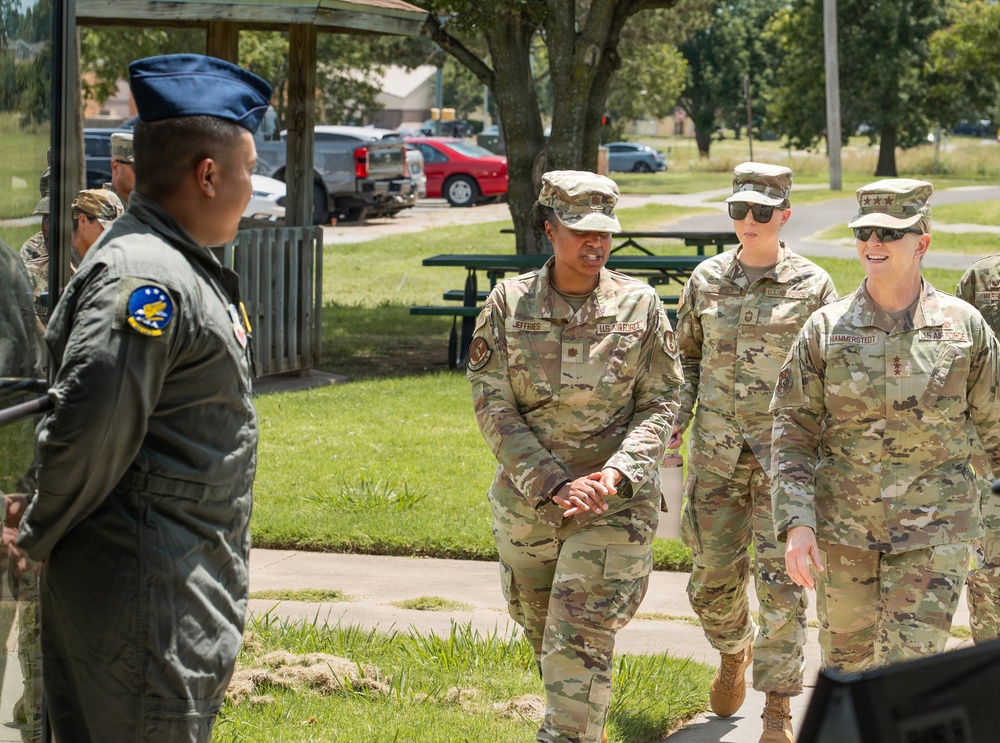 Lt. Gen. Hammerstedt visits Tinker AFB