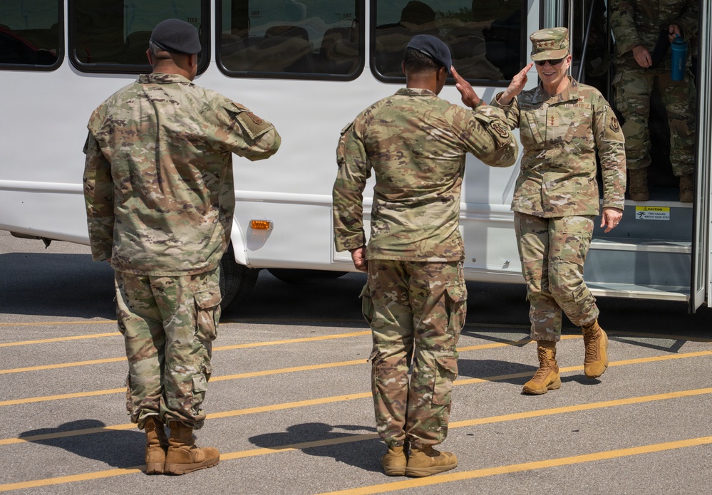 Lt. Gen. Hammerstedt visits Tinker AFB