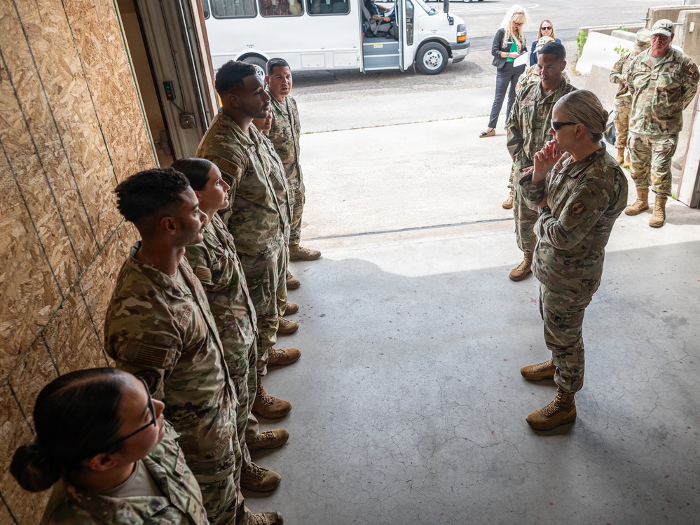 Lt. Gen. Hammerstedt visits Tinker AFB