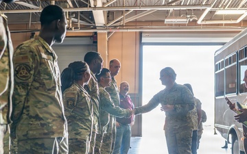 Lt. Gen. Hammerstedt visits Tinker AFB