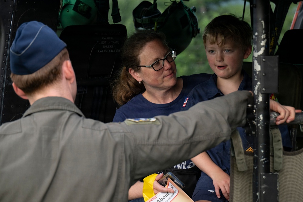 1HS flies out for National Night Out in Virginia