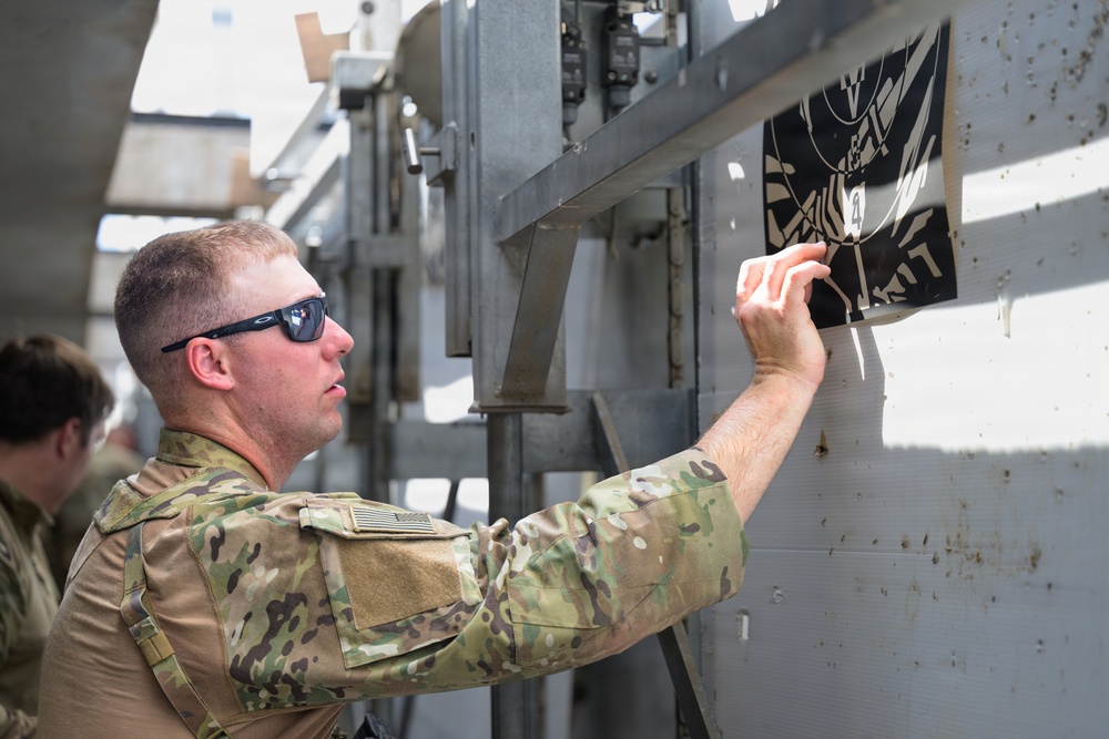 National Guard Soldiers, Airmen compete in MAC VI Regional Championship