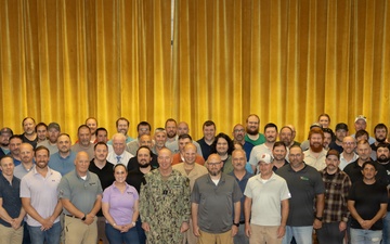 Adm. Houston Visits PNSY, Recognizes Team Excellence