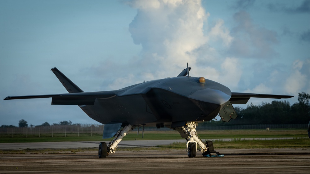 21st AEW, EOU demonstrate expeditionary MQ-28 operations during Valiant Shield 2026