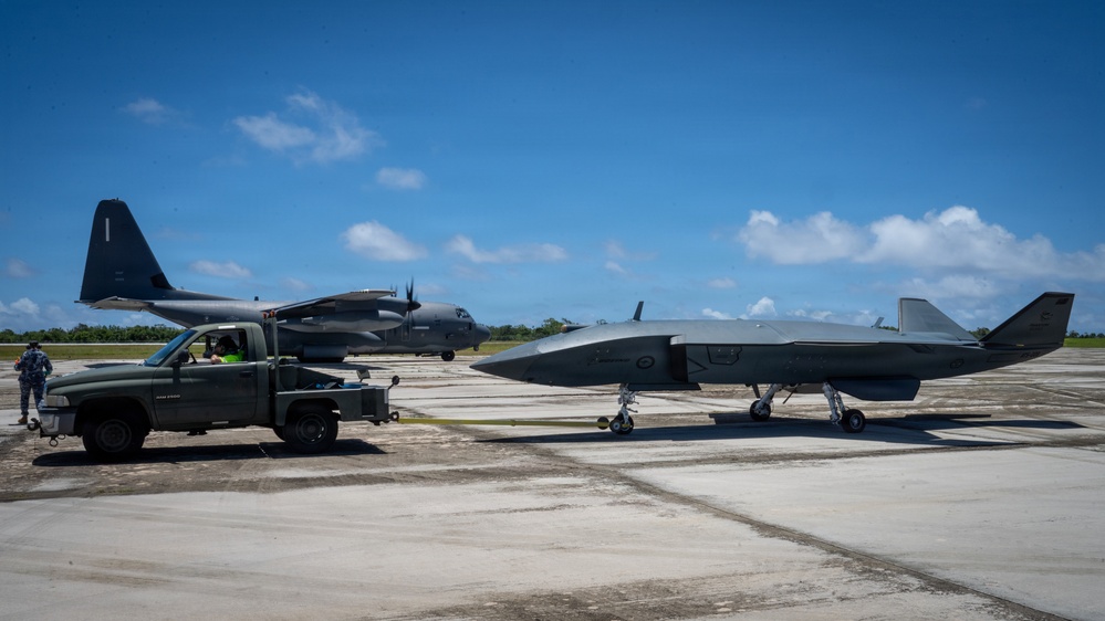 21st AEW, EOU demonstrate expeditionary MQ-28 operations during Valiant Shield 2026