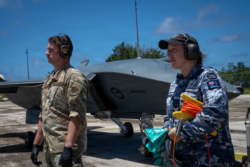 21st AEW, EOU demonstrate expeditionary MQ-28 operations during Valiant Shield 2026