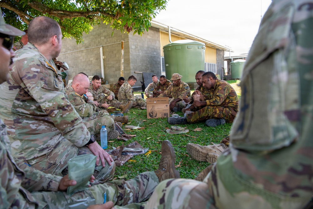 Wisconsin Army National Guard infantry strengthen tactics with Papua New Guinea Defence Force during Tamiok Strike 26