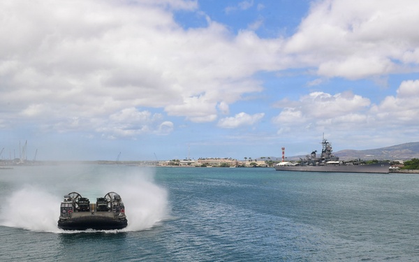 USS Essex conducts in port well deck operations