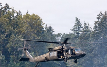 2-158th AHB Overwater Self-Recovery Training