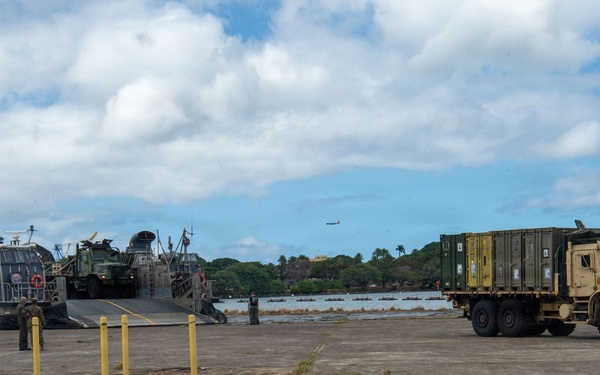 USS Essex (LHD 2) Conducts Well Deck Ops Inport