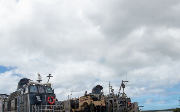 USS Essex (LHD 2) Conducts Well Deck Ops Inport