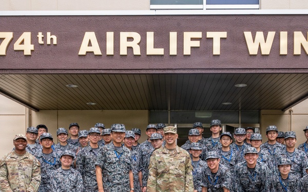 374 MXG hosts JASDF 1st Technical School immersion