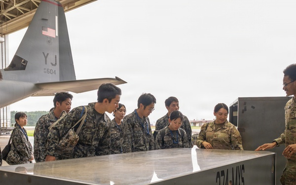 374 MXG hosts JASDF 1st Technical School immersion