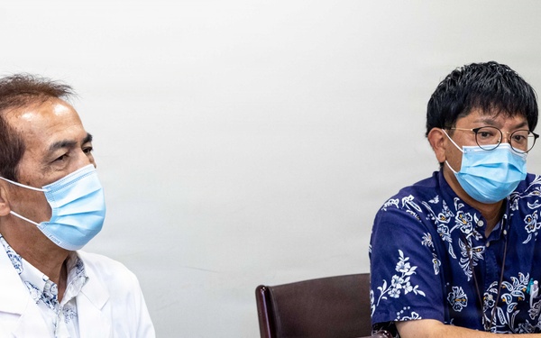 Capt. Gilliard Meets With Host Nation Doctors During Courtesy Visit