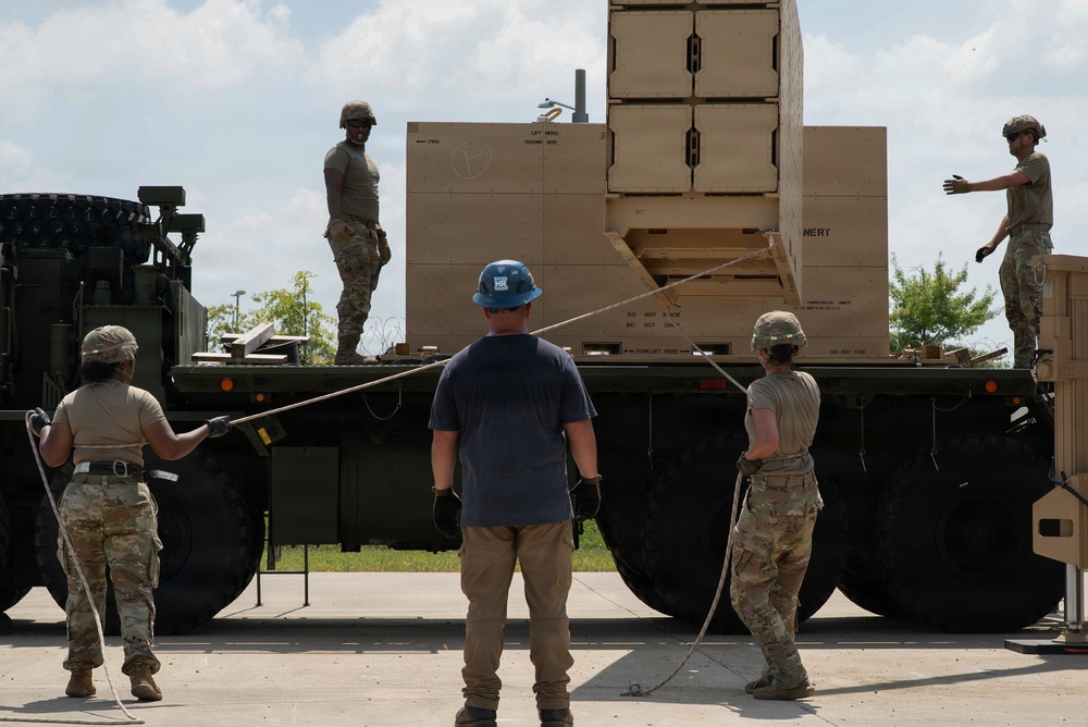Delta Battery, 6th Battalion, 52nd Air Defense Artillery Regiment Conducts IFPC Equipment Movement Training