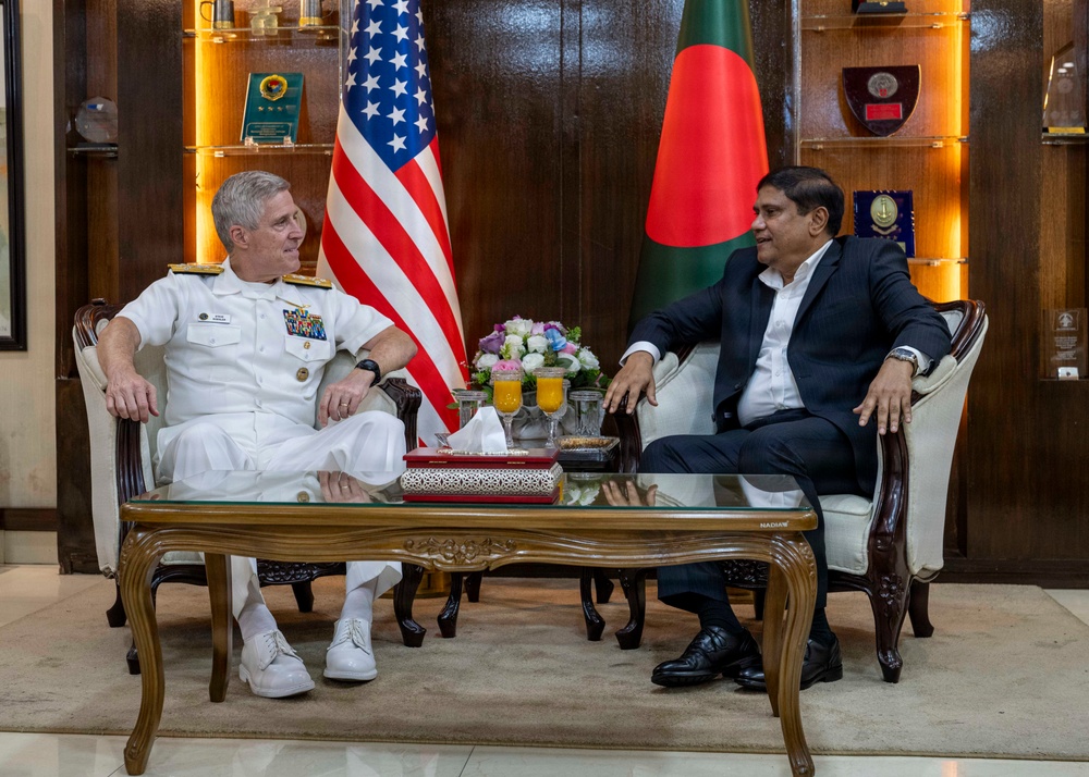 Commander, U.S. Pacific Fleet, Meets With Bangladesh Defence Advisor to the Prime Minister in Dhaka