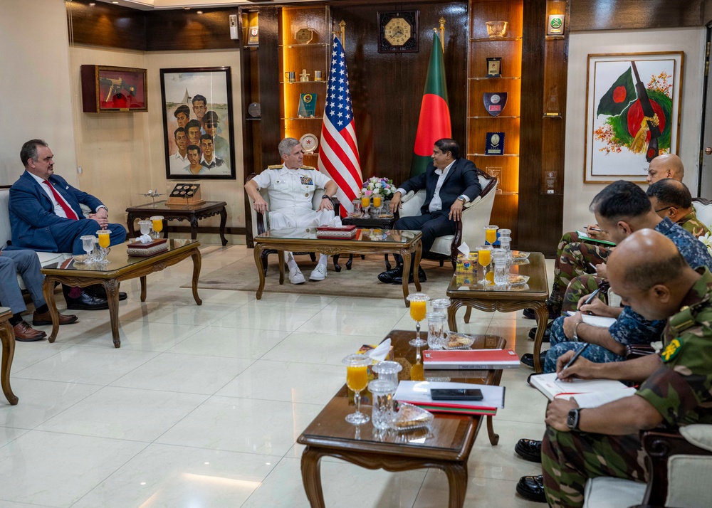 Commander, U.S. Pacific Fleet, Meets With Bangladesh Defence Advisor to the Prime Minister in Dhaka