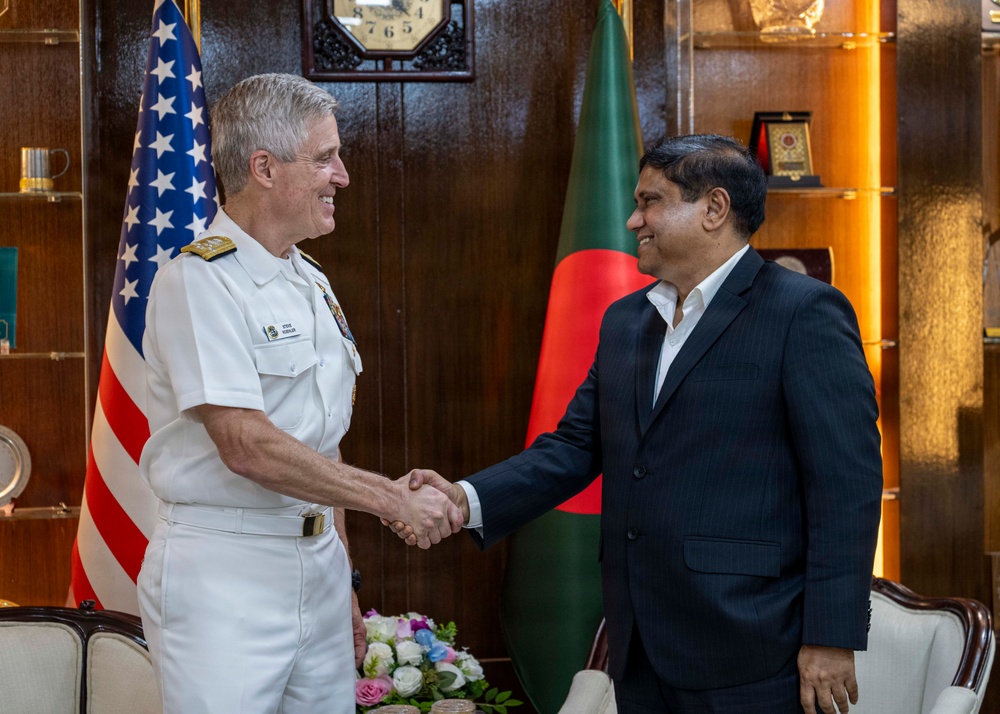 Commander, U.S. Pacific Fleet, Meets With Bangladesh Defence Advisor to the Prime Minister in Dhaka
